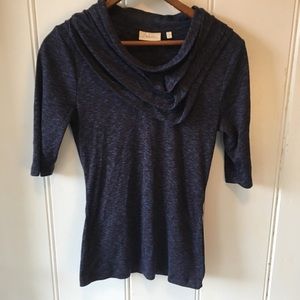 Fitted 3/4 sleeve shirt